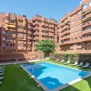 hesperia-sant-joan-suites.topbarcelonahotels.com/